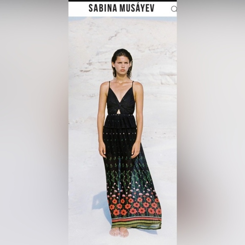Sabina Musayev Selina Gown Sz M (poppy + pleats gown)